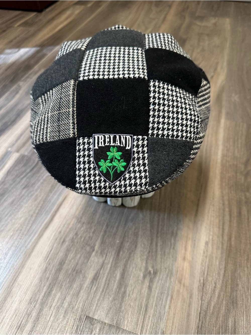 Lansdowne Ireland Patchwork Houndstooth Plaid Newsboy Hat